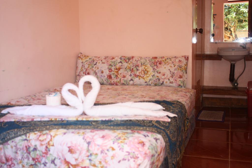 Lagrosa Backpackers Hotel Đảo Đảo Coron Ngoại thất bức ảnh
