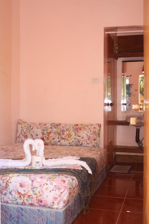 Lagrosa Backpackers Hotel Đảo Đảo Coron Ngoại thất bức ảnh